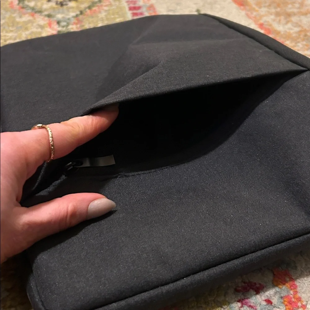 Black Laptop Sleeve - Picture 3 of 10